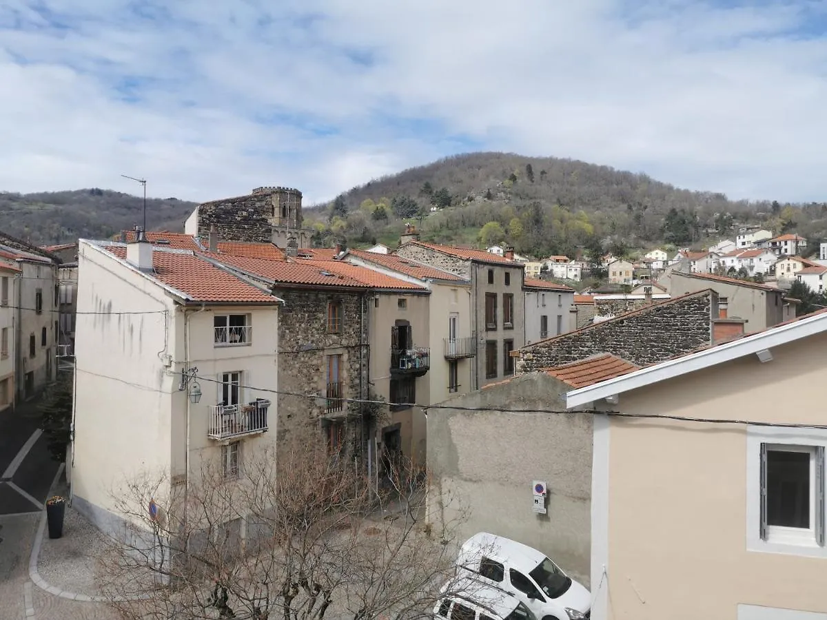 Blue Studio Confort Et Thermes Royat France